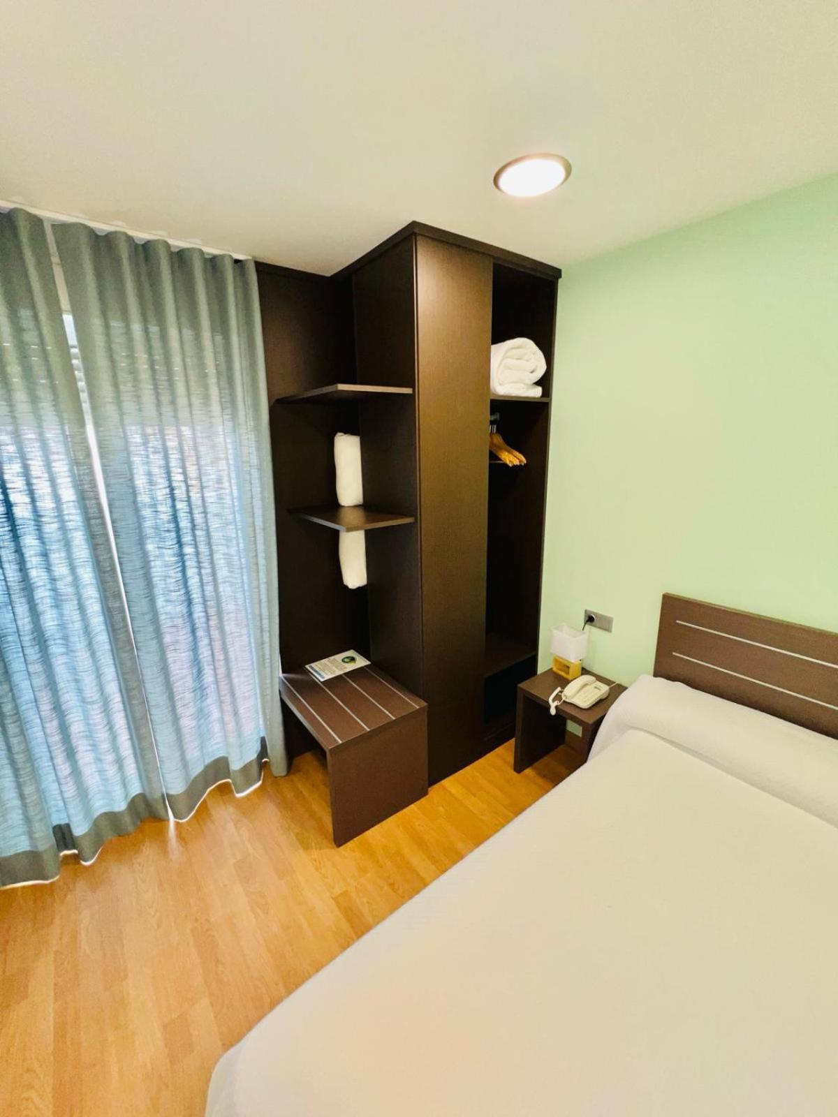 Hotel Clopy Rocamar Бенідорм Екстер'єр фото