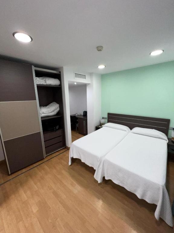 Hotel Clopy Rocamar Бенідорм Екстер'єр фото